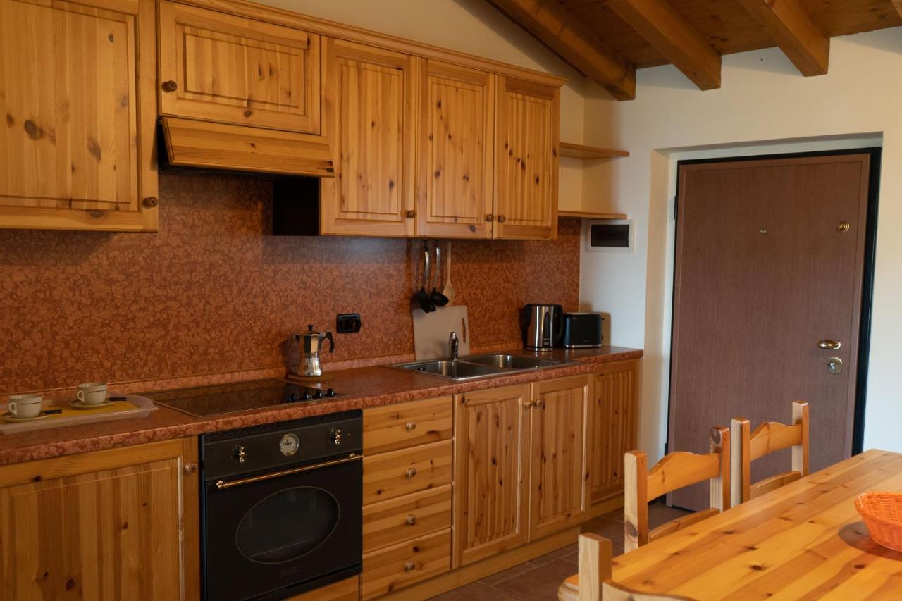 La Fiocchina - Magic Place - Apartments & Studios In Garda Lake - Countryside Farmhouse, Inside The Middle Of The Lake Сало Екстер'єр фото