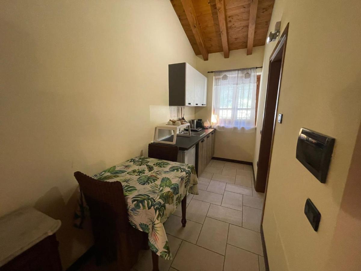 La Fiocchina - Magic Place - Apartments & Studios In Garda Lake - Countryside Farmhouse, Inside The Middle Of The Lake Сало Екстер'єр фото
