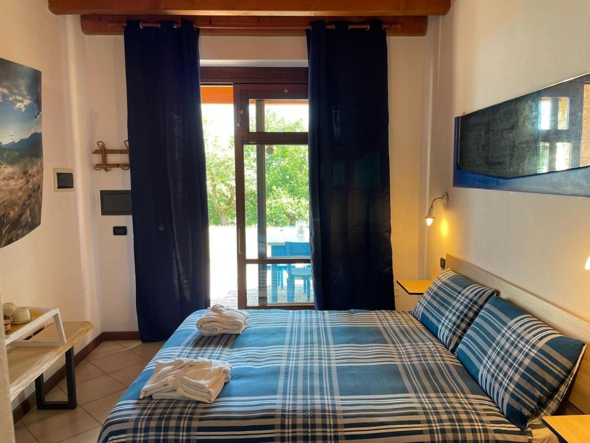 La Fiocchina - Magic Place - Apartments & Studios In Garda Lake - Countryside Farmhouse, Inside The Middle Of The Lake Сало Екстер'єр фото
