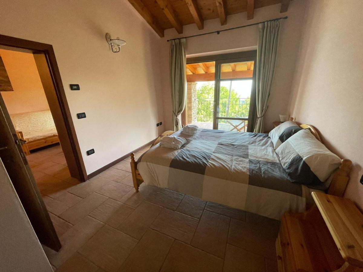 La Fiocchina - Magic Place - Apartments & Studios In Garda Lake - Countryside Farmhouse, Inside The Middle Of The Lake Сало Екстер'єр фото