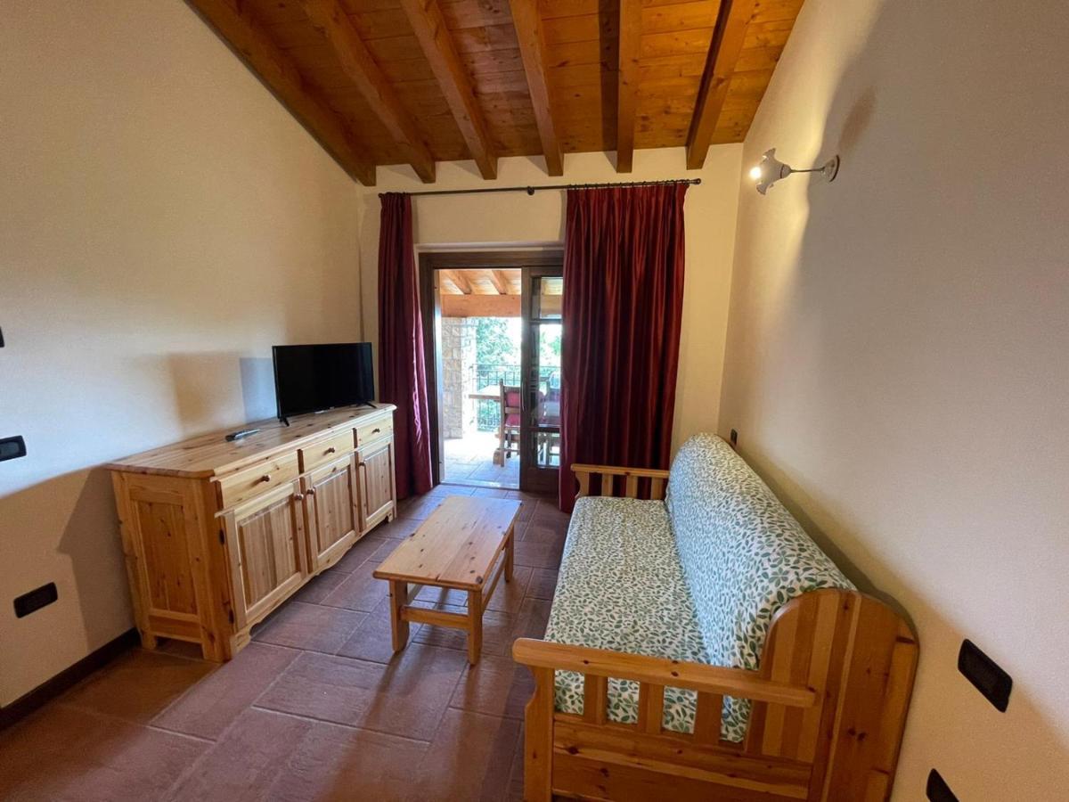 La Fiocchina - Magic Place - Apartments & Studios In Garda Lake - Countryside Farmhouse, Inside The Middle Of The Lake Сало Екстер'єр фото