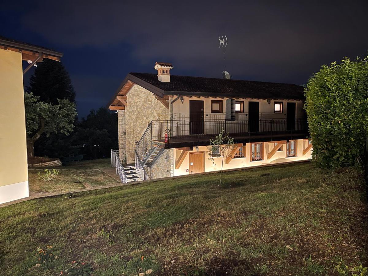 La Fiocchina - Magic Place - Apartments & Studios In Garda Lake - Countryside Farmhouse, Inside The Middle Of The Lake Сало Екстер'єр фото
